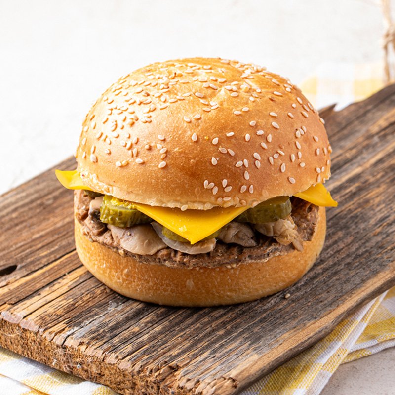 BARBEKÜ SOSLU MANTARLI IZGARA BURGER