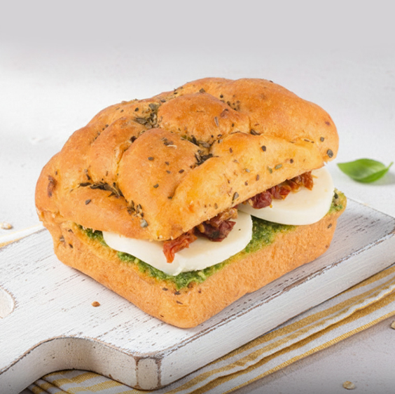 KARE MOZERELLA SANDVİÇ